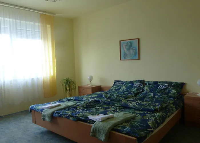 Apartment Labdarozsa Apartmanhouse Fonyód