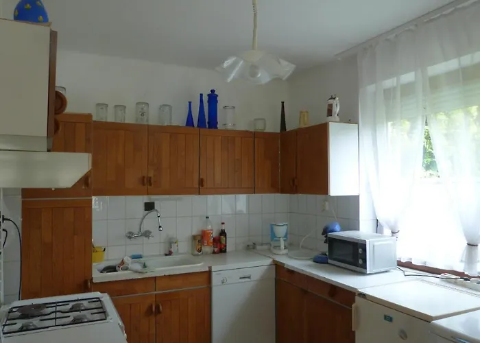 Labdarozsa Apartmanhouse Apartment
